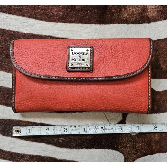 Dooney & Bourke Wallet Pebble Grain Continental Clementine Orange Gold Clutch - Picture 6 of 6